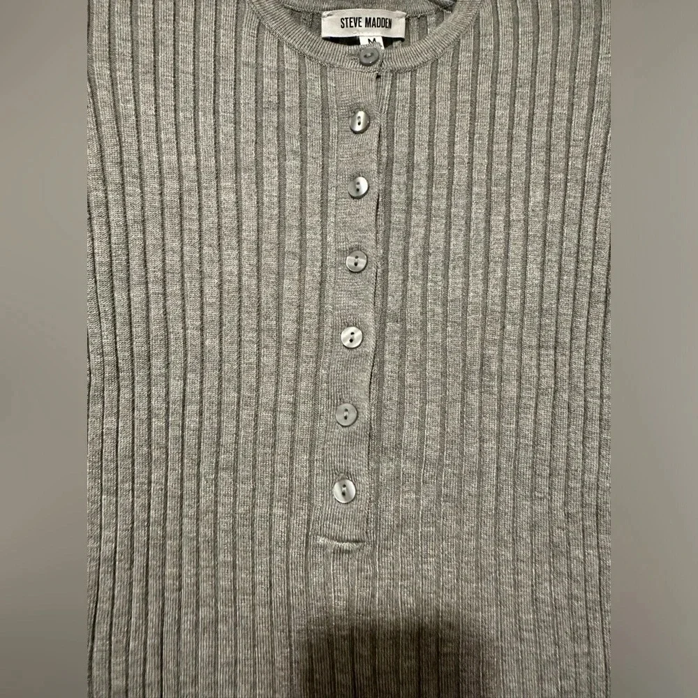 NWT Steve Madden gray Lexi Sweater Dress size M - Picture 2 of 9